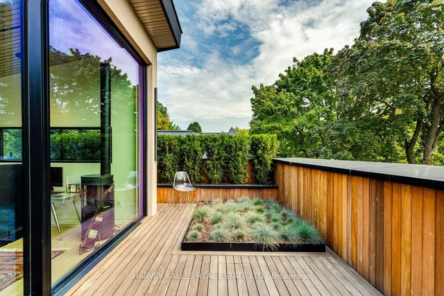 Additional image 29 of 590 Briar Hill Ave