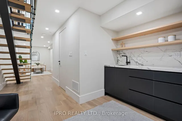 Additional image 33 of 951B Greenwood Ave