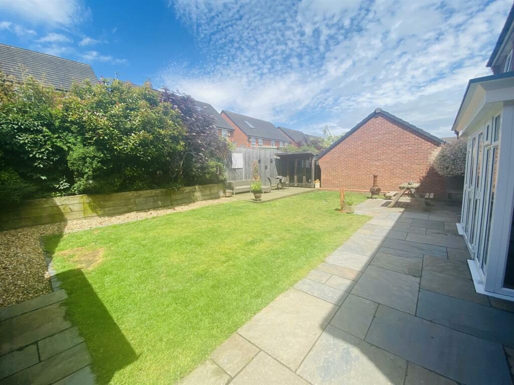 Additional image 21 of Cae Babilon, Higher Kinnerton, Chester