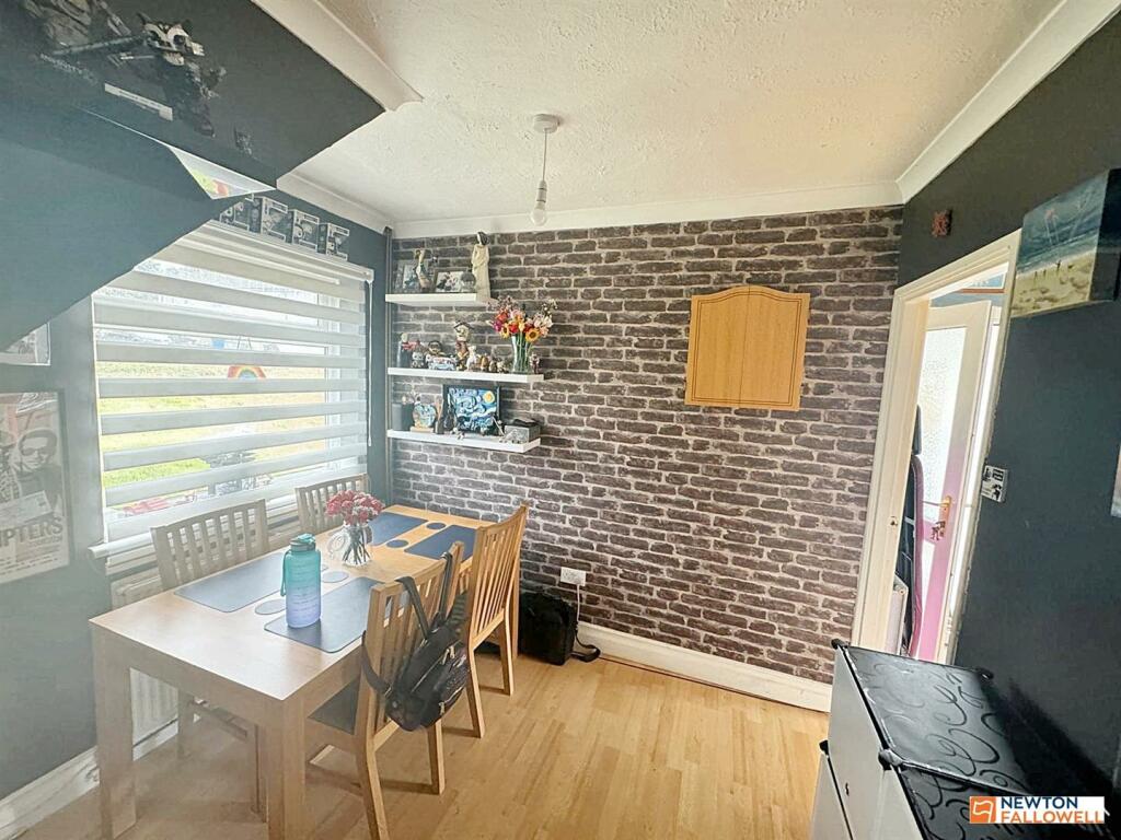 Additional image 4 of Tennyson Avenue, Tamworth