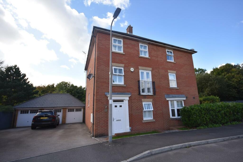 28 Cae Canol, Penarth, CF64 3RL