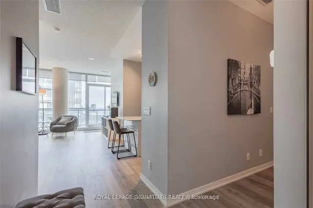 Additional image 10 of 51 East Liberty St Unit Ph07