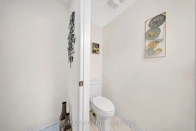 Additional image 18 of 668 Kennedy Circ