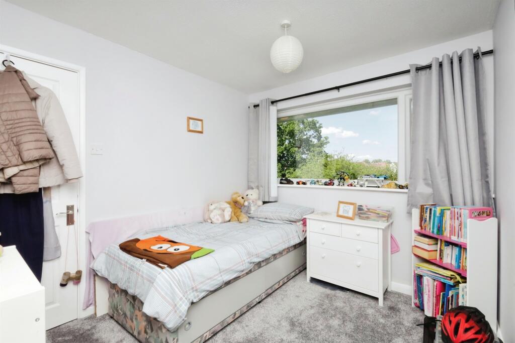 Additional image 6 of Farne Close, HAILSHAM