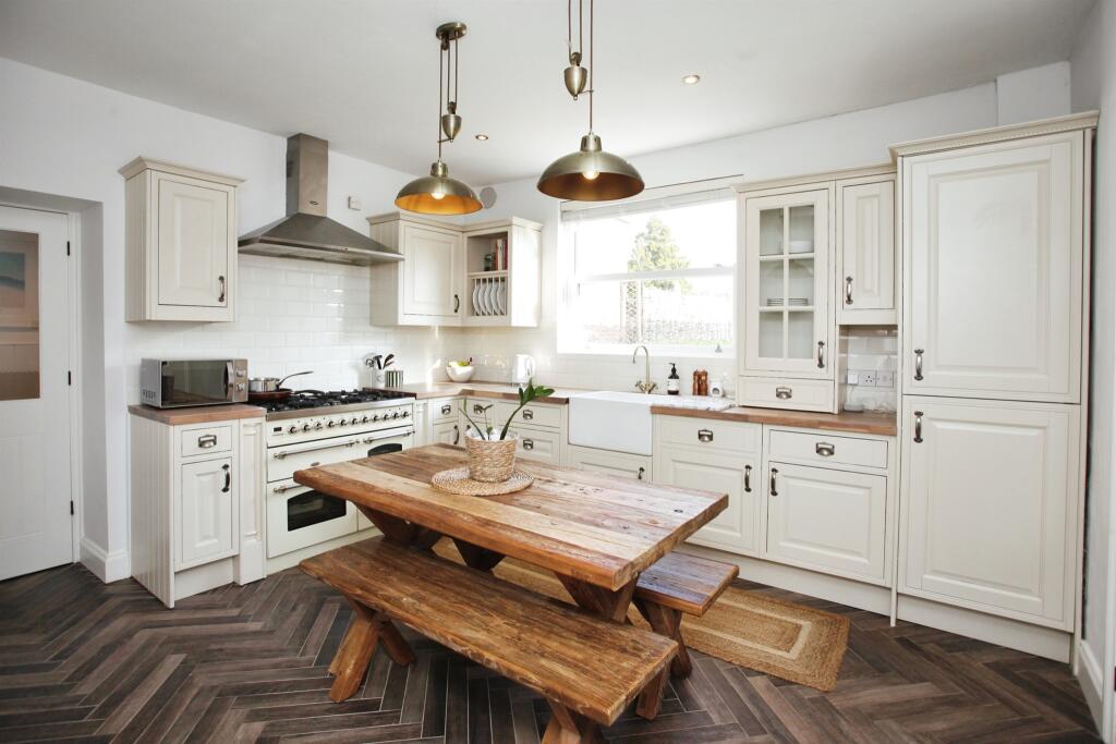 Additional image 2 of Cowbridge Road, Brynsadler, Pontyclun