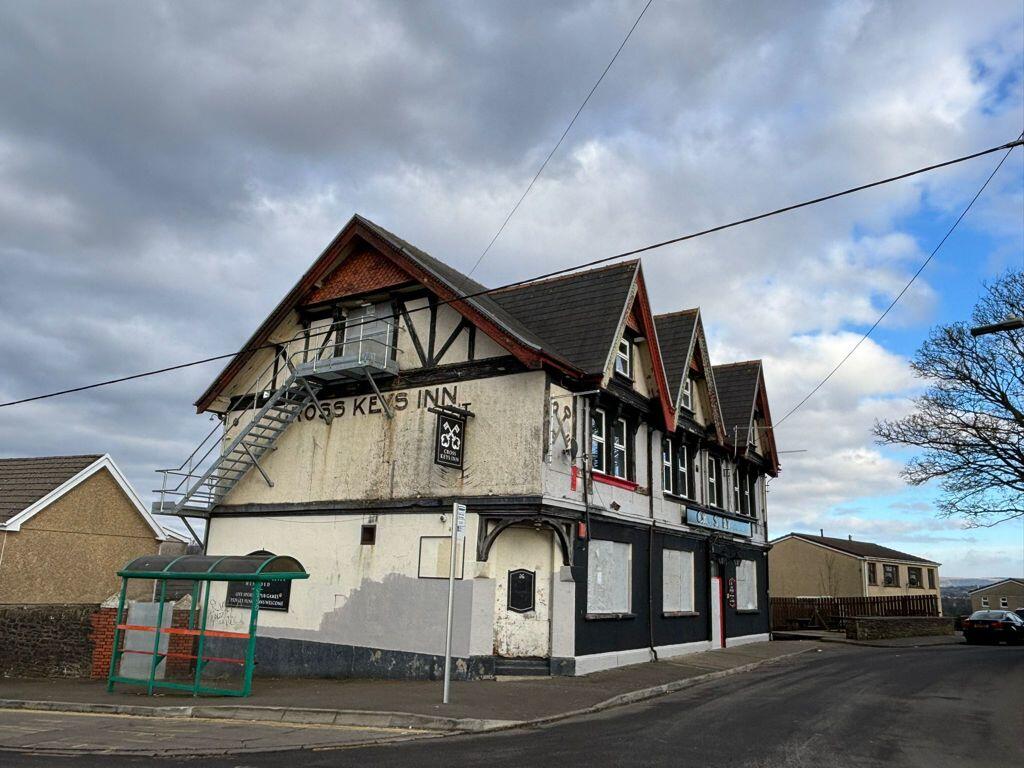 Additional image 4 of Crosskeys Inn, Gelligaer Road, Cefn Hengoed, Hengoed, Caerphilly, CF82 7HN