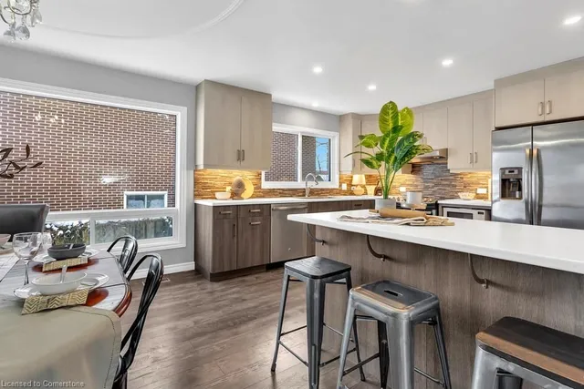 Additional image 9 of 11 Hickson Dr