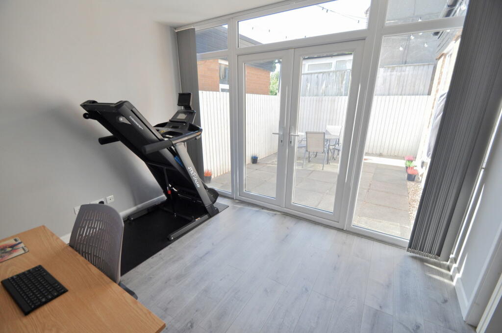 Additional image 20 of Warwick Drive, Wallasey