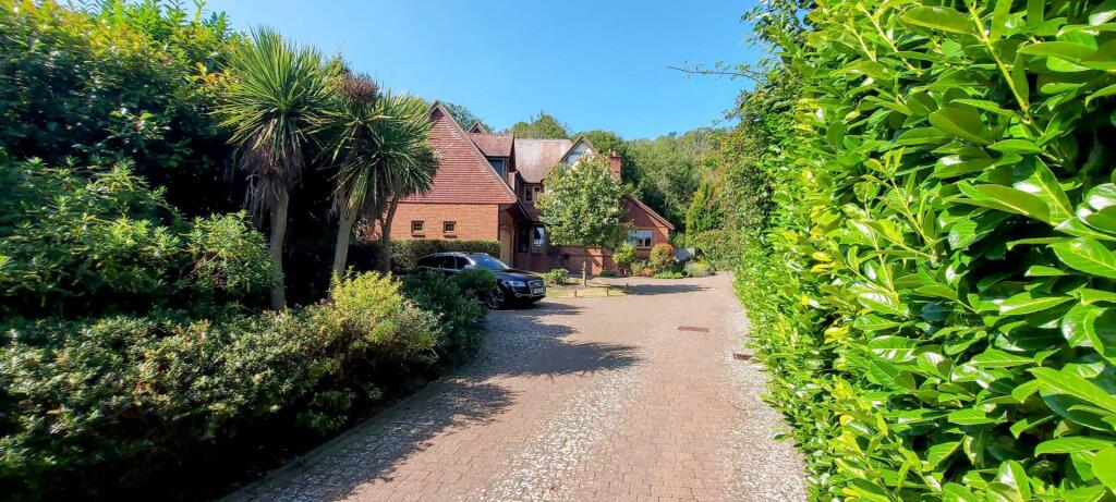 Additional image 44 of The Combe, Eastbourne, BN20 9DB