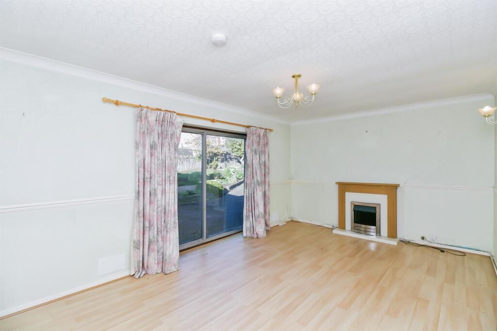 Additional image 13 of Main Street, Barry