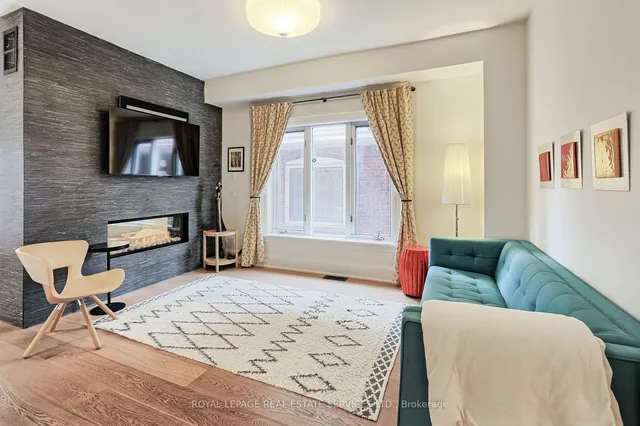 Additional image 10 of 115 Humbercrest Blvd