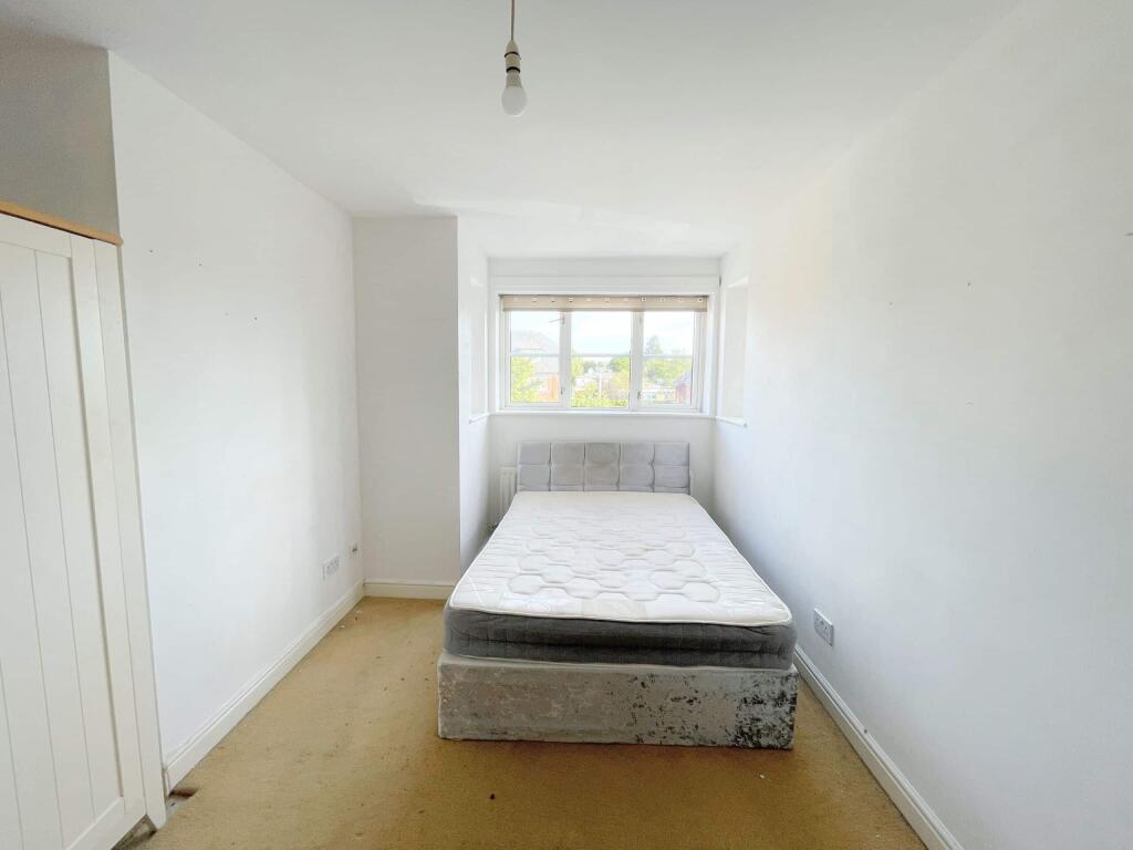 Additional image 8 of 27 Signal Court