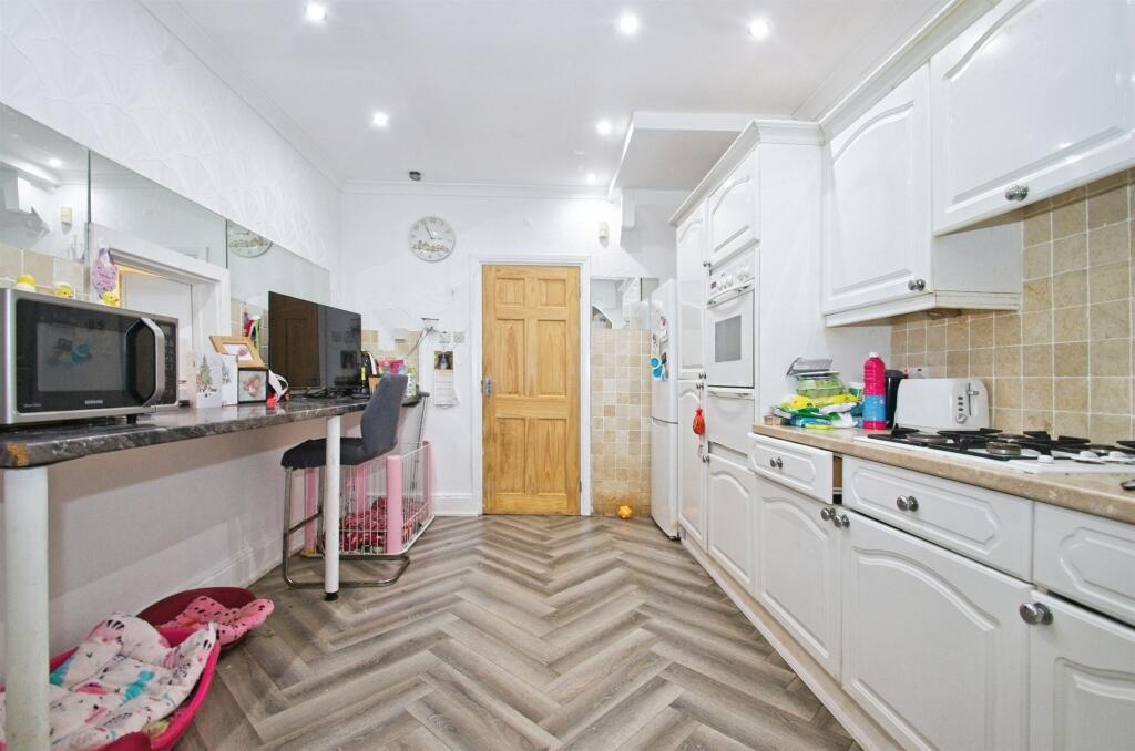 Additional image 12 of Philip Close, Rhiwbina, Cardiff