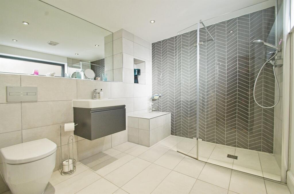 Additional image 22 of Craig Yr Eos Avenue, Ogmore-By-Sea, Vale Of Glamorgan