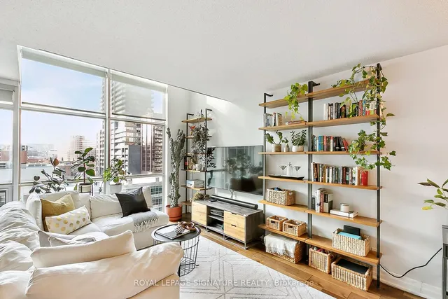 Additional image 7 of 36 Blue Jays Way Unit 903