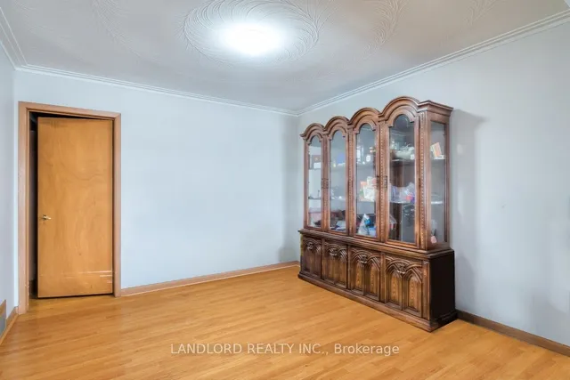 Additional image 9 of 298 Hullmar Dr