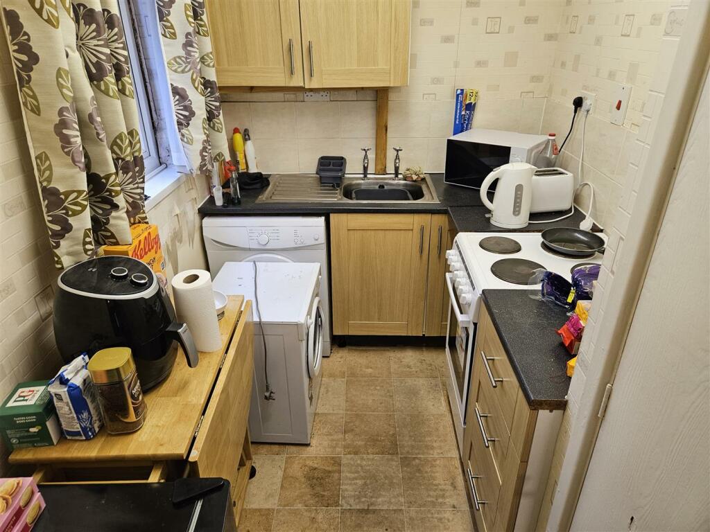 Additional image 5 of Limeslade Close, Fairwater, Cardiff