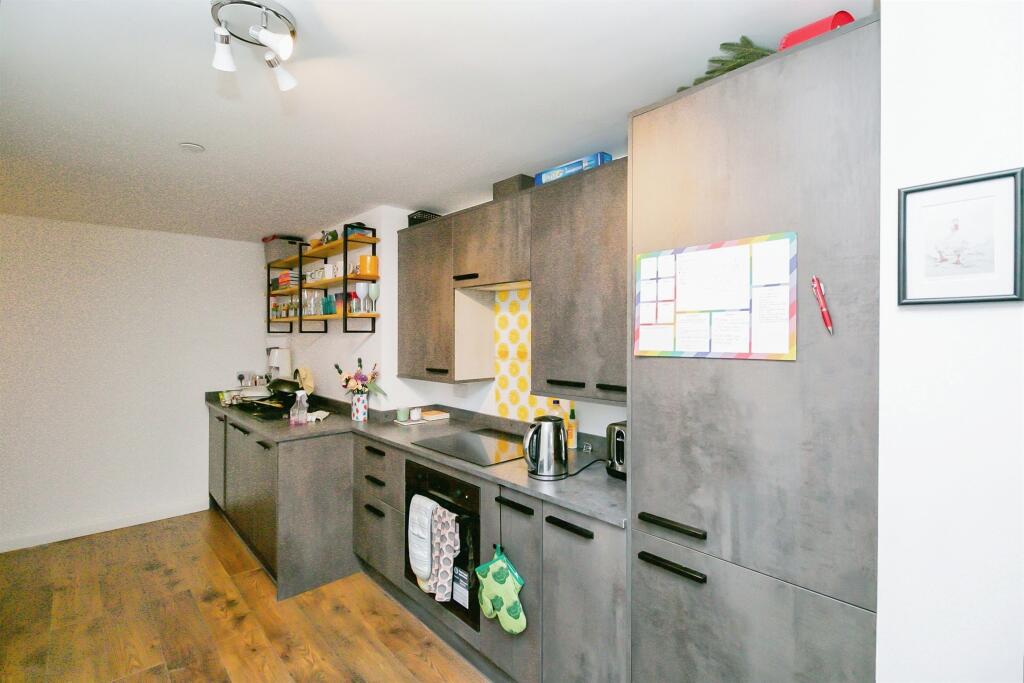 Additional image 12 of Glebe Street, Penarth