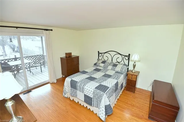 Additional image 18 of 40 Pleasant Ave