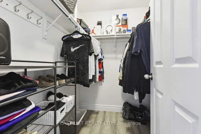 Additional image 32 of 75 Meadowridge St