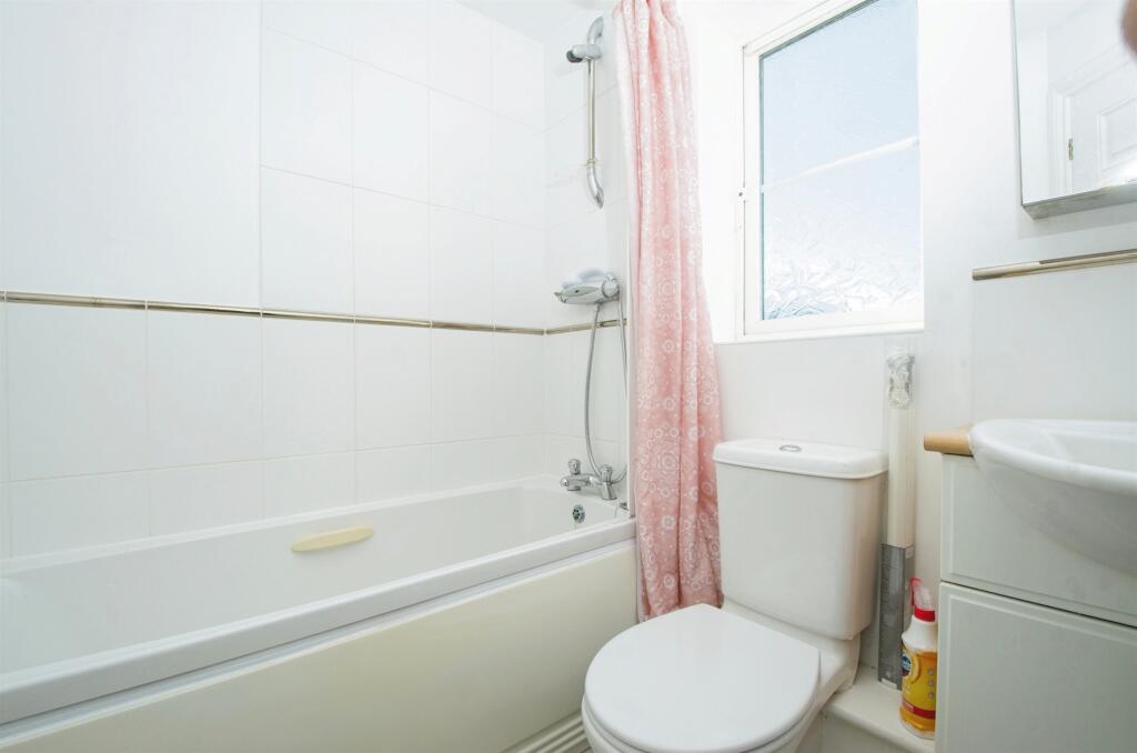 Additional image 12 of Clos Springfield, Talbot Green, Pontyclun