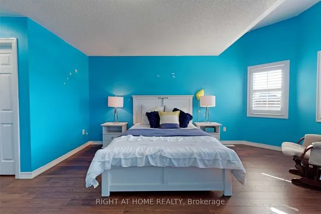 Additional image 29 of 1368 Connaught Terr