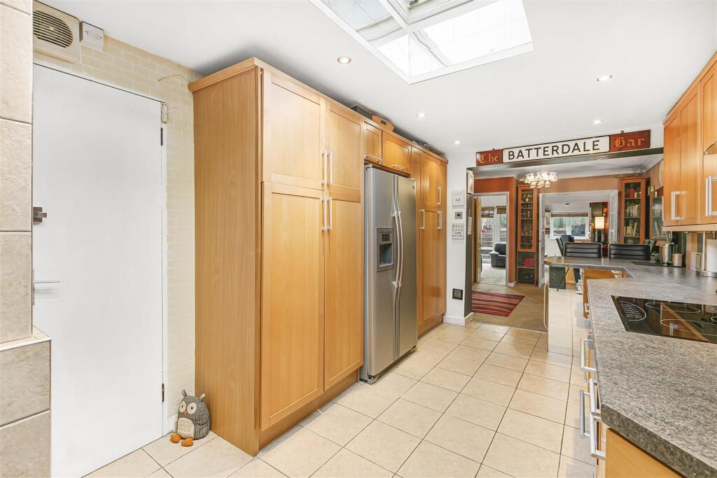 Additional image 4 of Far End, Hatfield