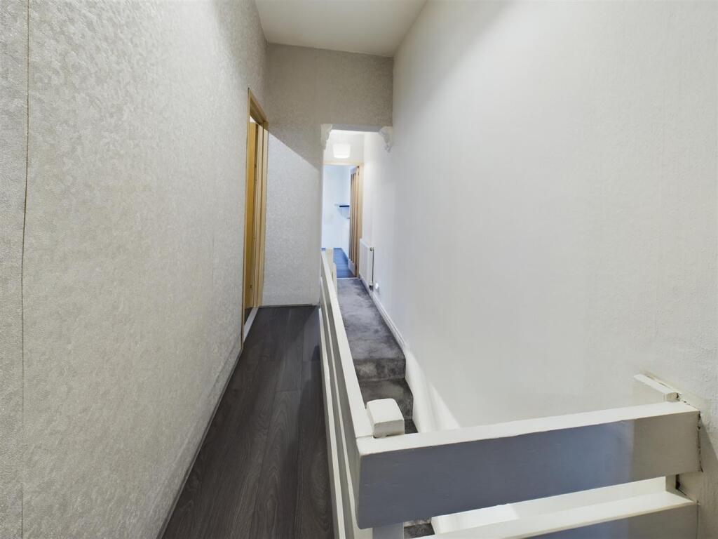 Additional image 25 of Bridle Road