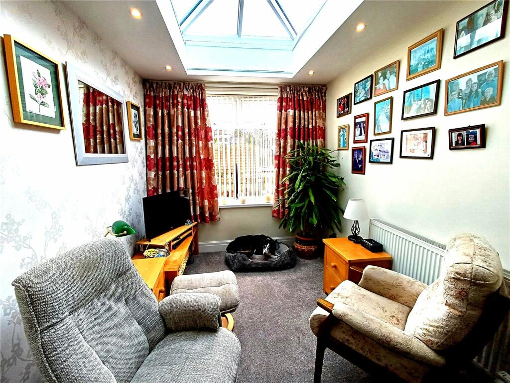 Additional image 7 of South Road, Porthcawl CF36 3DA, CF36