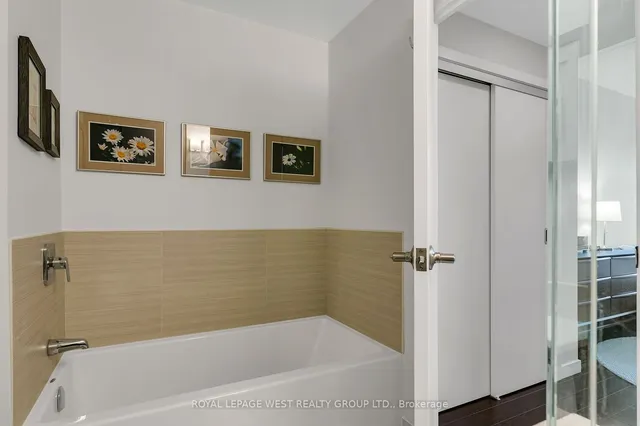 Additional image 33 of 588 Annette St Unit 202