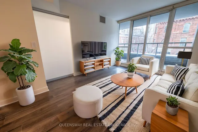 Additional image 26 of 320 Richmond St Unit 208