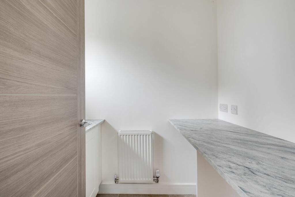 Additional image 10 of Upton Lane, Upton, CH2