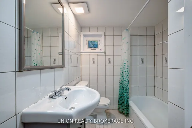 Additional image 22 of 28 Fishleigh Dr