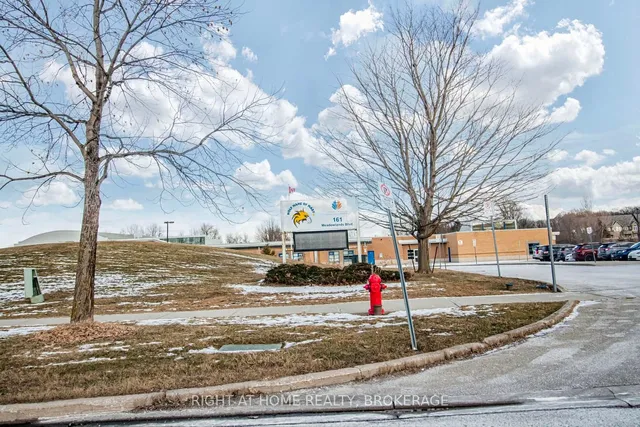 Additional image 38 of 370 Stonehenge Dr Unit 9