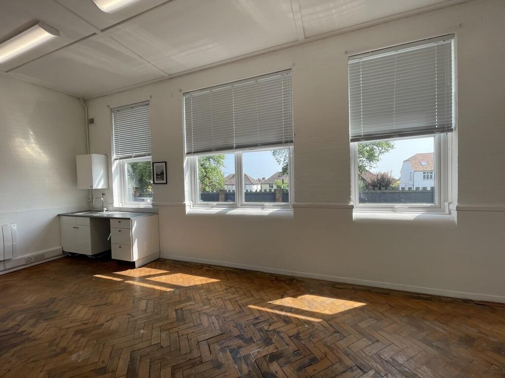 Additional image 8 of Hove Biz Space, The Knoll Business Centre, Old Shoreham Road, Hove, BN3 7GS