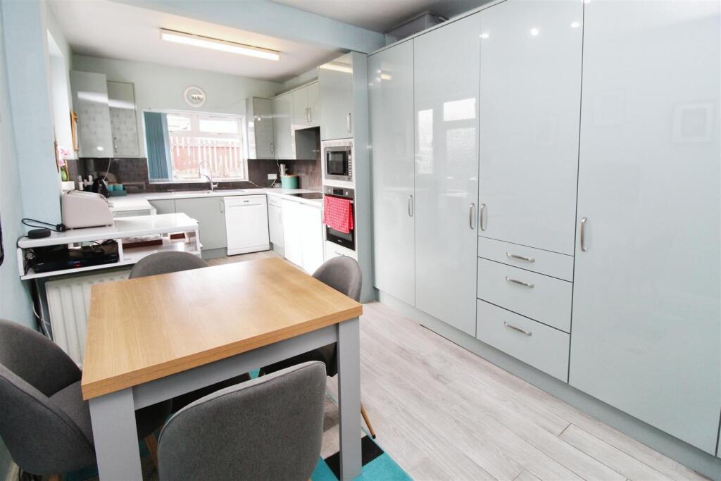 Additional image 16 of Hawes Drive, Bradford, BD5 9BB