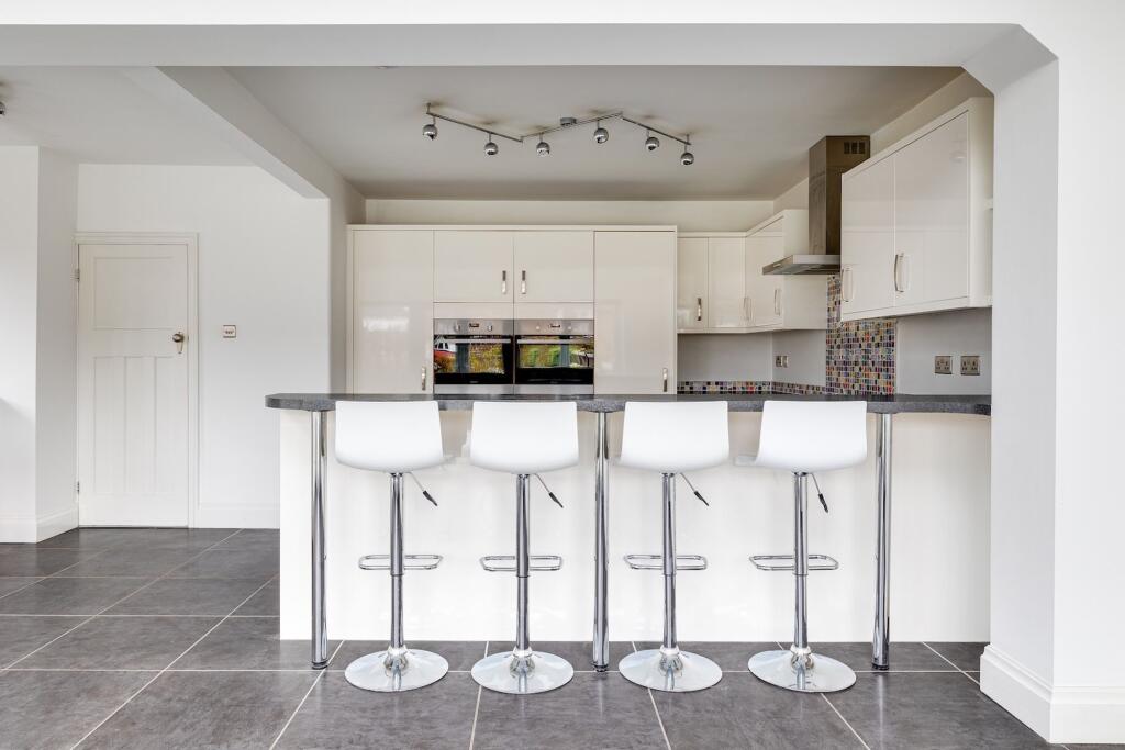 Additional image 7 of Fieldway, Chester, CH2