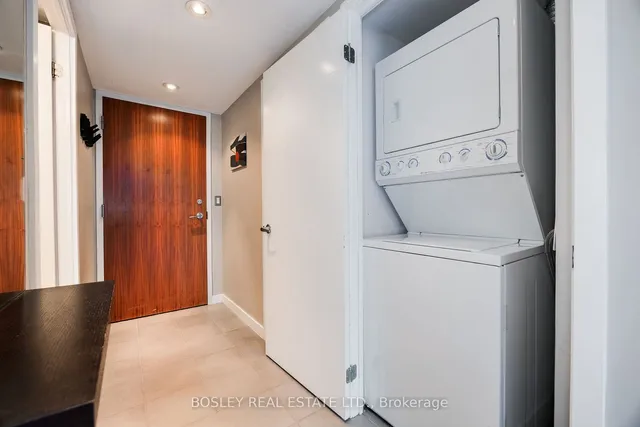 Additional image 25 of 33 Lombard St Unit 412