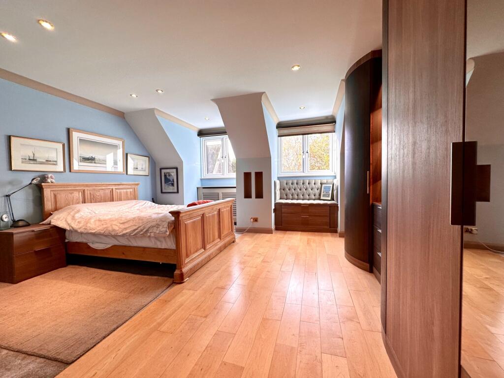 Additional image 8 of River Bank Cottage, 2 Padnal Bank, Prickwillow, Ely, Cambridgeshire