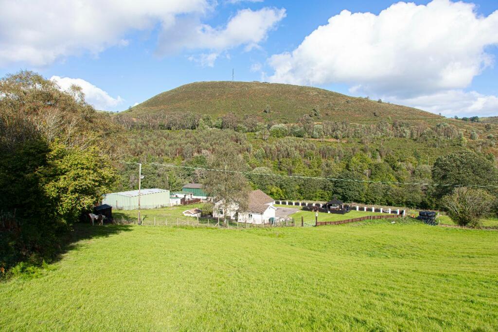 Additional image 69 of Ty'R-y-Wen Farm, Bedlinog, Treharris