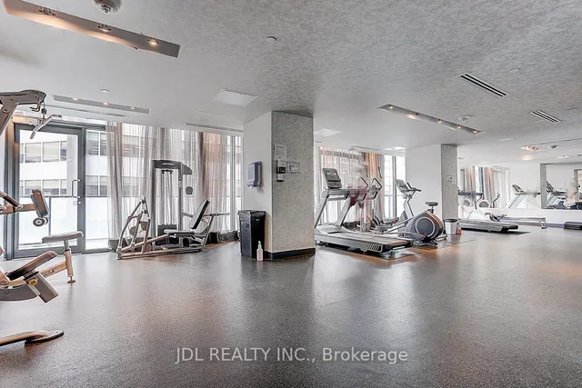 Additional image 3 of 426 University Ave Unit 3201