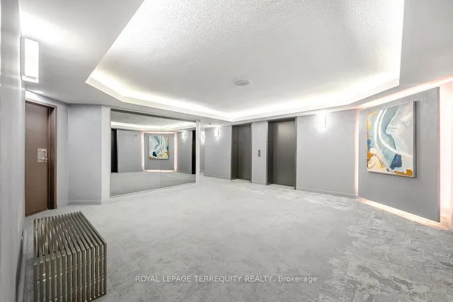 Additional image 3 of 10 Yonge St Unit 2609