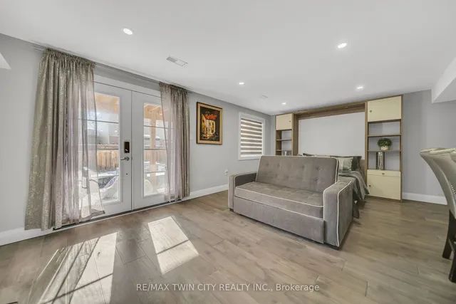 Additional image 27 of 114 Rivertrail Ave