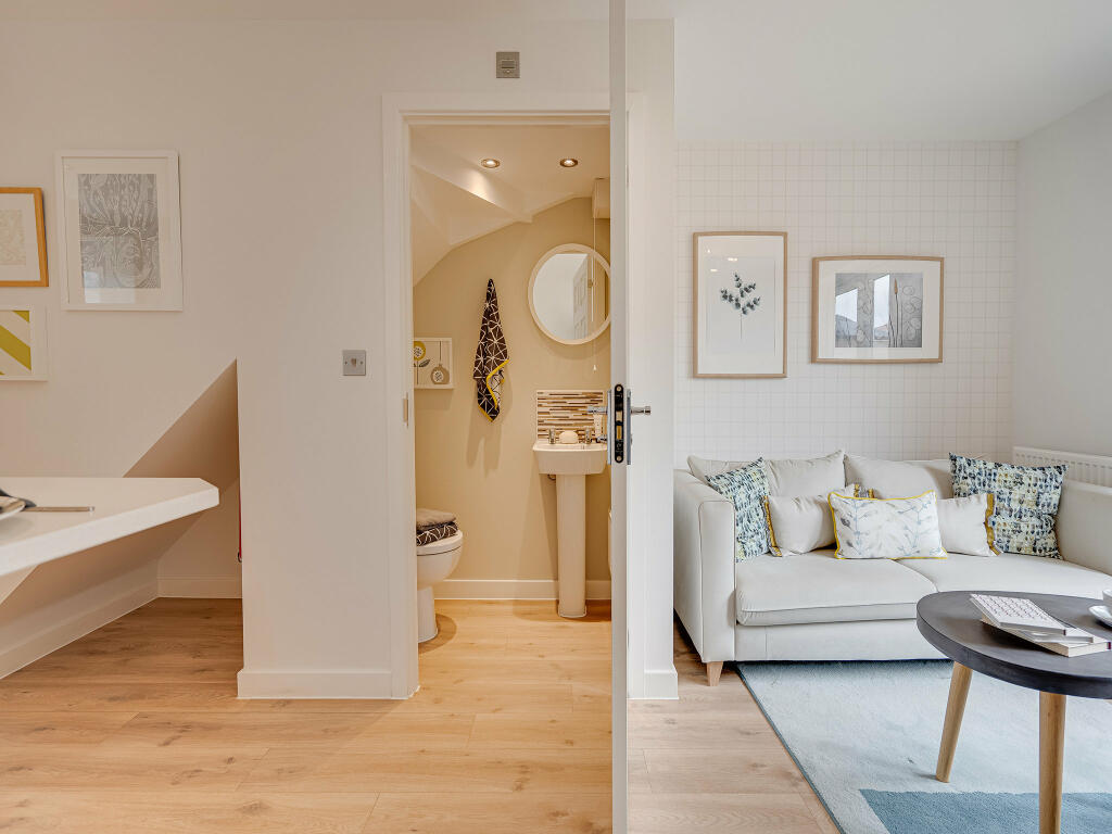 Additional image 5 of East Haven,
Woodham Road, 
Barry,
South Glamorgan, 
CF63 4JE