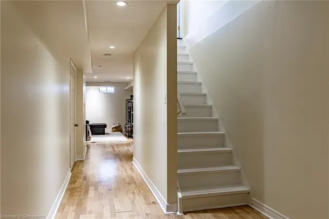 Additional image 29 of 32 Forest Valley Cres