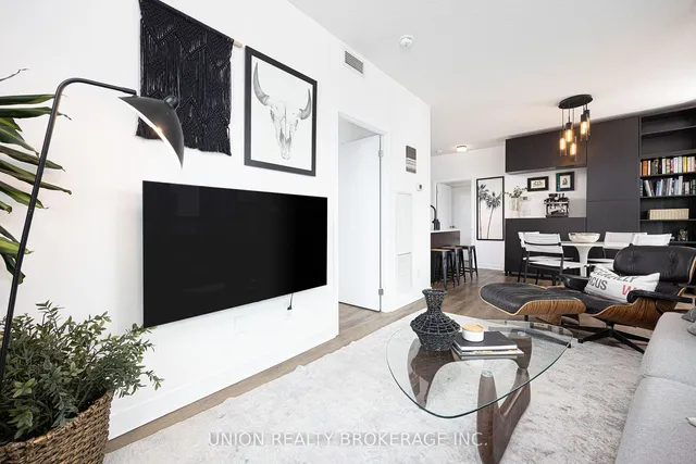 Additional image 7 of 33 Bay St Unit 2903