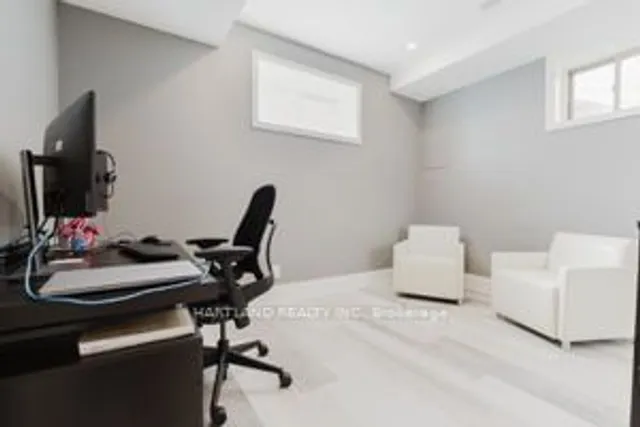 Additional image 32 of 40 ALDGATE Ave