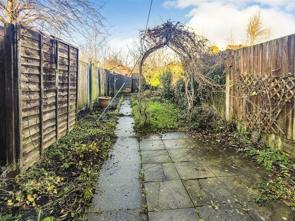 Additional image 10 of Gardners Row, Chester Road, Oakenholt