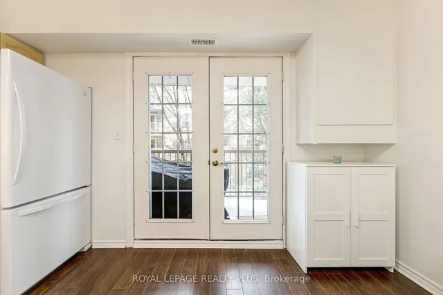 Additional image 16 of 1810 Walker's Line Unit 205