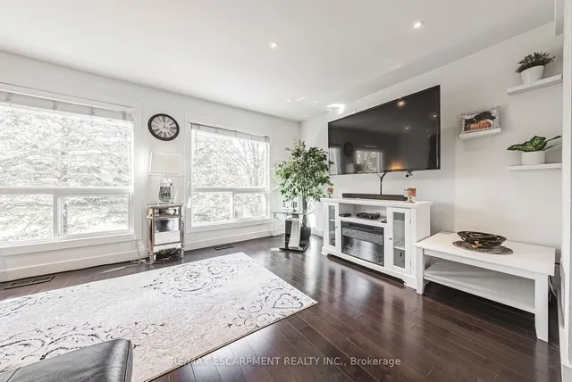 Additional image 19 of 1155 Paramount Dr Unit 26